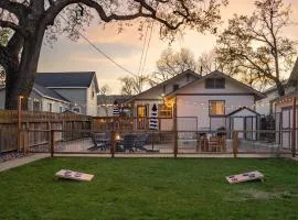 Hideaway on Oak