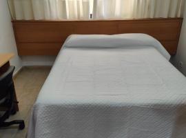 Hostal Jose Luis, hotel v destinaci Brunete