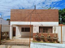 Casa na Região Central de Cuiabá，位于库亚巴的酒店