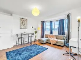 London Family Base - Parking, 10 Min Tube, 30min to Wembley, Coldplay, London Fashion Week