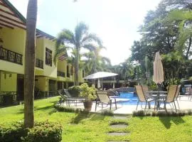 Club Del Cielo Unit 1