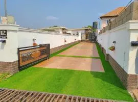 Kiscourt apartment
