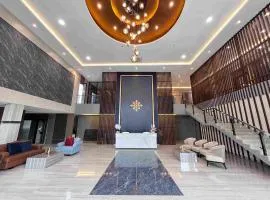 LYNN Hotel Tuban