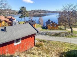 4 person holiday home in Risør, hotel a Risør