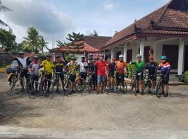 Grand ICON Resort - ALAS PURWO, hotel in Ringinpintu