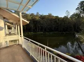 Chola Lakeview Duplex Cottage