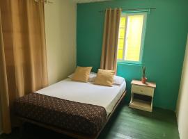 Hostal Cay, hotel v destinaci Bastimentos