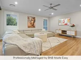 Thane Retreat - Cosy Ambience, Modern Entertaining