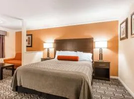 Rodeway Inn & Suites Colton-Riverside