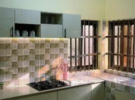 Golden Home Luxury Apartment