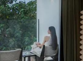 Romantic July in the Wild Sky Garden Private Bath Starry Sky Swimming Pool Wild Luxury Viewing B&B
