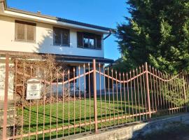 Bed & Breakfast - IL MELOGRANO, hotel v destinaci Vercelli