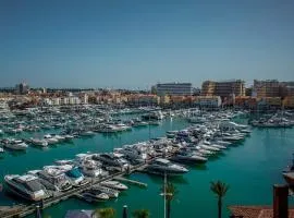 Penthouse Triplex com Jacuzzi T3 HsR Vilamarina
