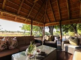 Senalala Safari Lodge