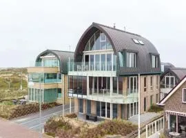 Holiday Home De Zeeparel by Interhome