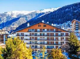 Apartment Platanes A1 by Interhome