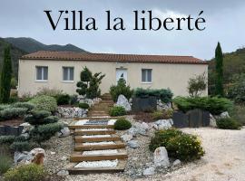 Villa La Liberté, serviced apartment in Arles-sur-Tech