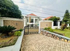 Kibagabaga 5 - Bedroom Villa
