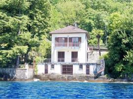 Casa Spiaggia, hôtel à Brezzo