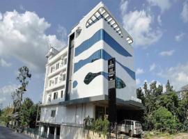Aurora Hotels and Resorts, ξενοδοχείο σε Pulickamaly