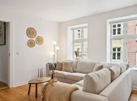 Modern City Suite in the old centre