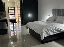 Oasis Lux Apartments