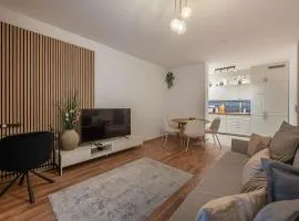 Elegant, high end, central condo