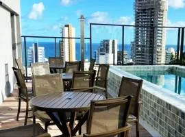 Lindo, confortável e moderno, na Barra, rooftop com piscina e vista mar, perto da praia, circuito do carnaval