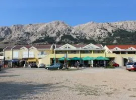 Apartments Mikulan Beach