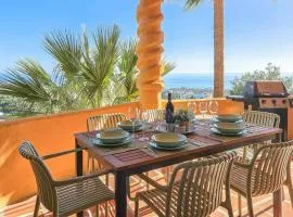 Lovely Apartment In Calahonda With Wifi
