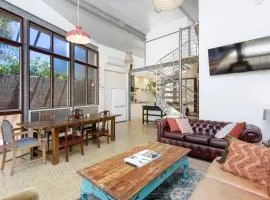 Heaven in eclectic South Freo