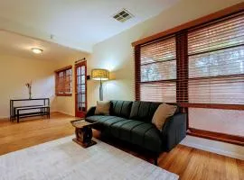 Entire House,Convinient location in Los Angeles , near Universal, Hollywood, Pets Friendly, Free WIFI