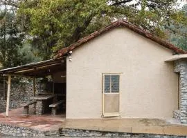 ESTANCIA CASA DE PIEDRA casa 1