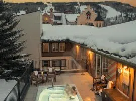Lift House Lodge, Close to Gondola, Premium Studio Condo