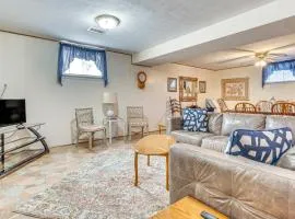 Walk to Ohio River and Spencer Landing Apt with Patio