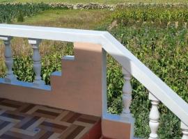 Hostal Inti Uma Kala, hotel in Comunidad Challapampa