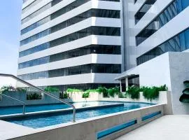 Vista a la ciudad, piscina, gym, cine, parking free