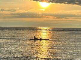 Solwara Beach Resort, bed and breakfast en Balete