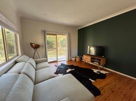 The Roadway Retreat, penginapan di Wyee