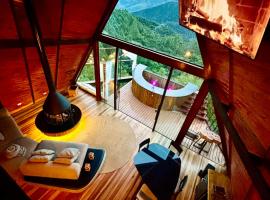 Chalé Boutique Spa- Sauna seca, Jacuzzi , Rede suspensa, hotel in Campos do Jordão