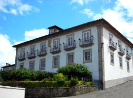 Casa Nobre do Correio-Mor, bed & breakfast i Ponte da Barca