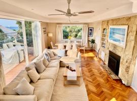 AMAZING location! 1 min stroll to Beach & Sea Views!, ξενοδοχείο σε Mornington