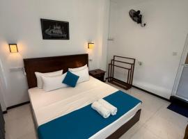 Devon Surf . Inn - Hiriketiya, cheap hotel in Dickwella