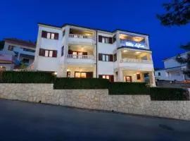 Apartments Villa Luxor