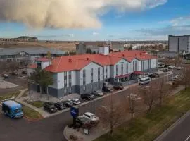 AmericInn by Wyndham Denver Airport