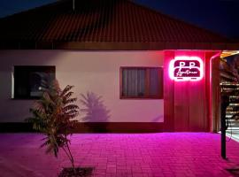 PP Apartman、キシュクンハラシュのホテル