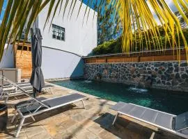 Cozy Penthouse - Near restaurants and beaches