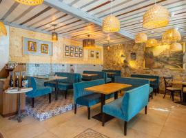 Logis Hôtel Beauséjour, hotel v destinaci Berre-des-Alpes