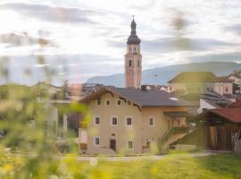 Schulmeisterhof, hotel v destinaci Kastelruth