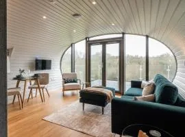 Unique 1 Bedroom Eco-Retreat in Old Chalford!